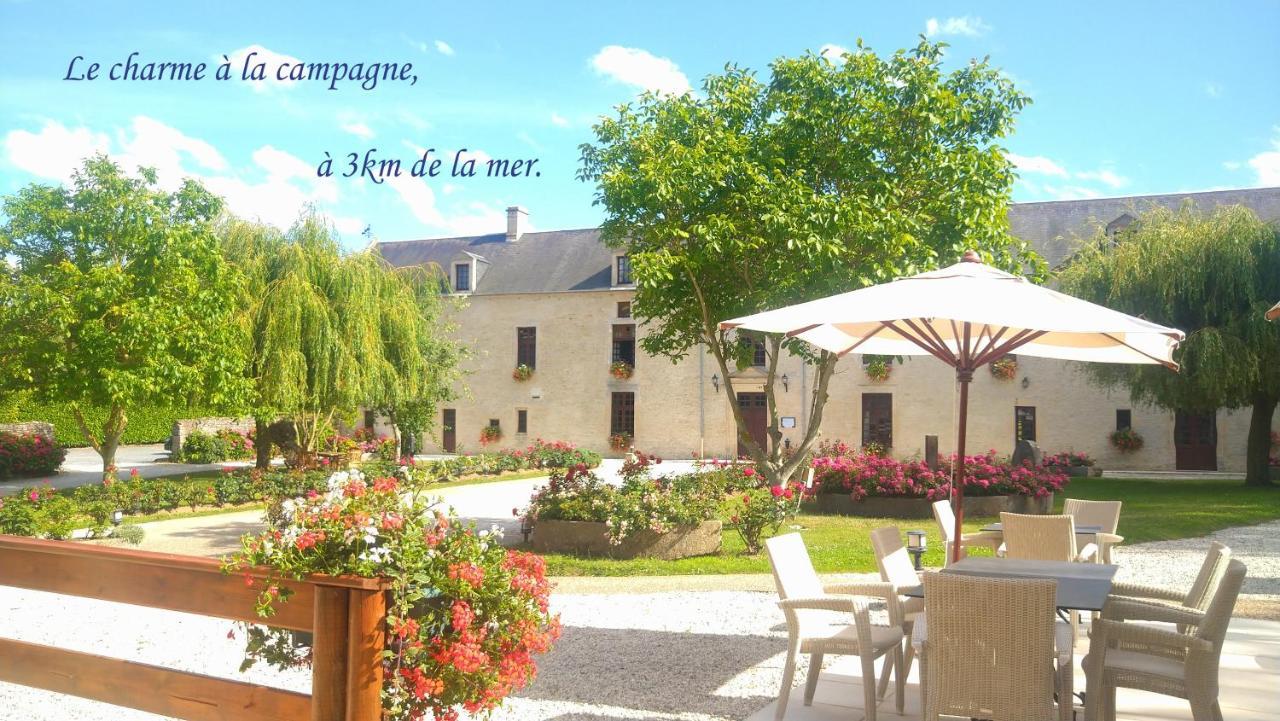Hotel Le Manoir De Mathan Crepon A La Campagne 5 Mn D'Arromanches Et 10 Mn De Bayeux Exterior photo