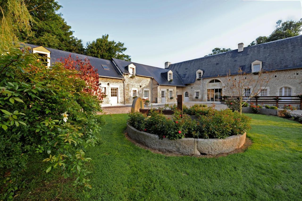 Hotel Le Manoir De Mathan Crepon A La Campagne 5 Mn D'Arromanches Et 10 Mn De Bayeux Exterior photo